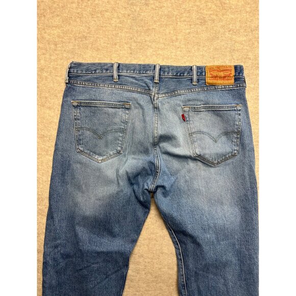 Levi's 501 Button Fly Medium Wash Straight Leg Men's Denim Jeans 38 X 34 - Picture 4 of 9